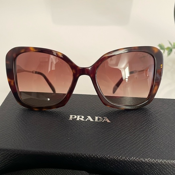 New✨authentic Prada Women's PR03YS 53mm sunglasses - Picture 4 of 15